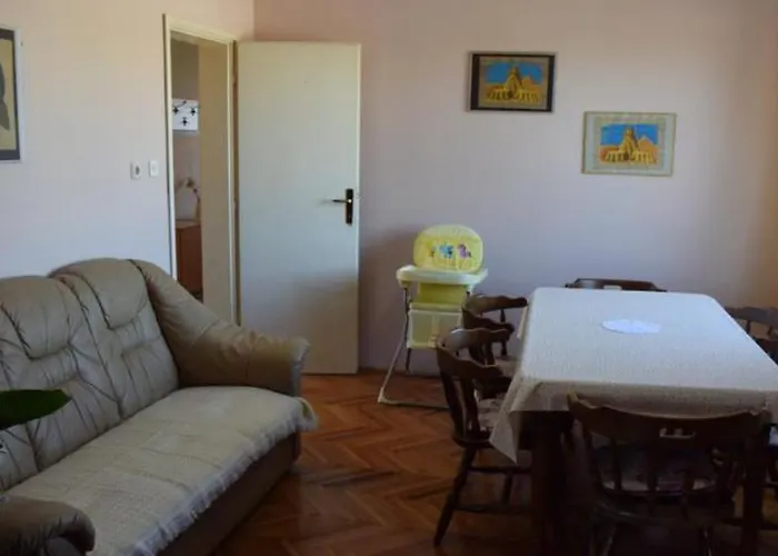 Julietta 皮罗瓦茨